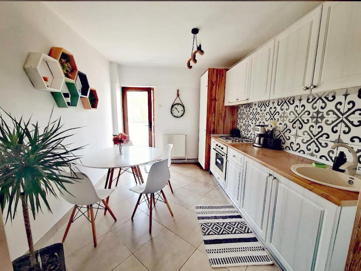 Apartament Daria Tîrgu Ocna Eksteriør billede